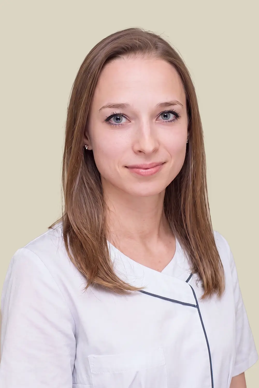 Lek. stom. Justyna Stradomska – specjalista protetyki stomatologicznej